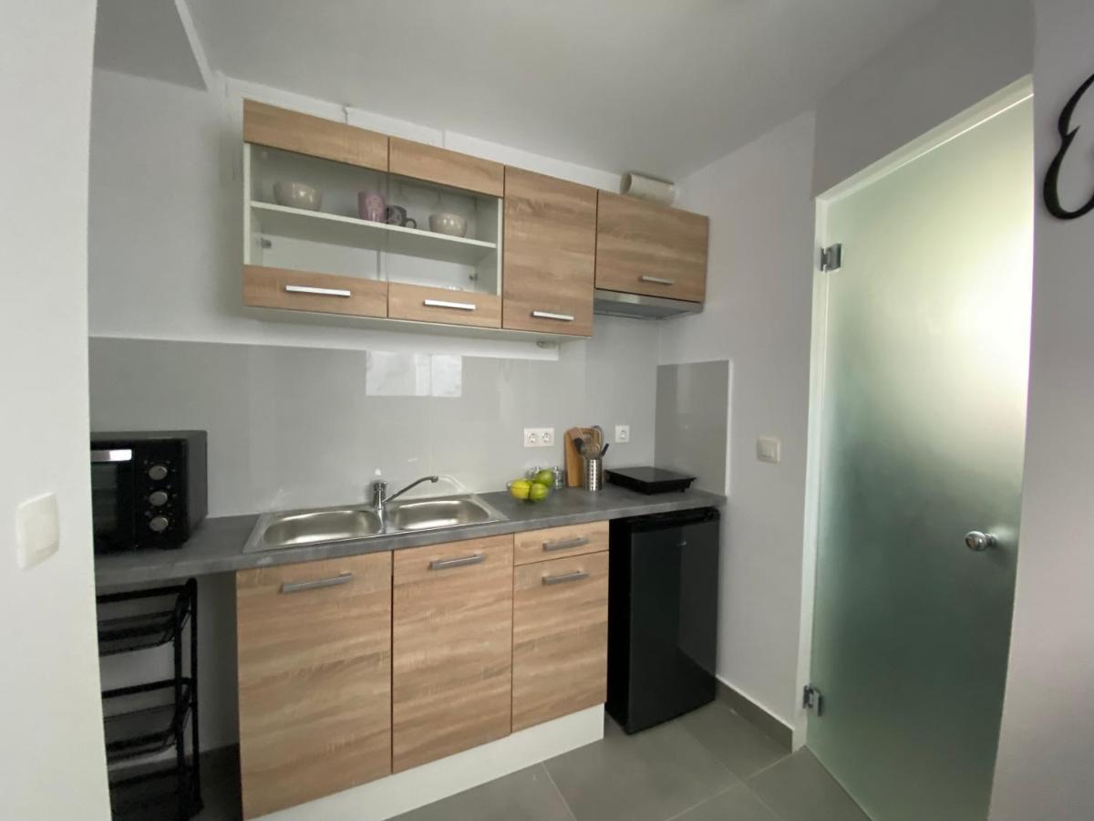 Tiny Little House Apartment Athens Exterior photo